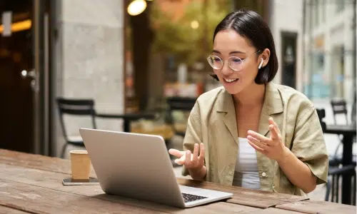 Alumna haciendo prueba de nivel